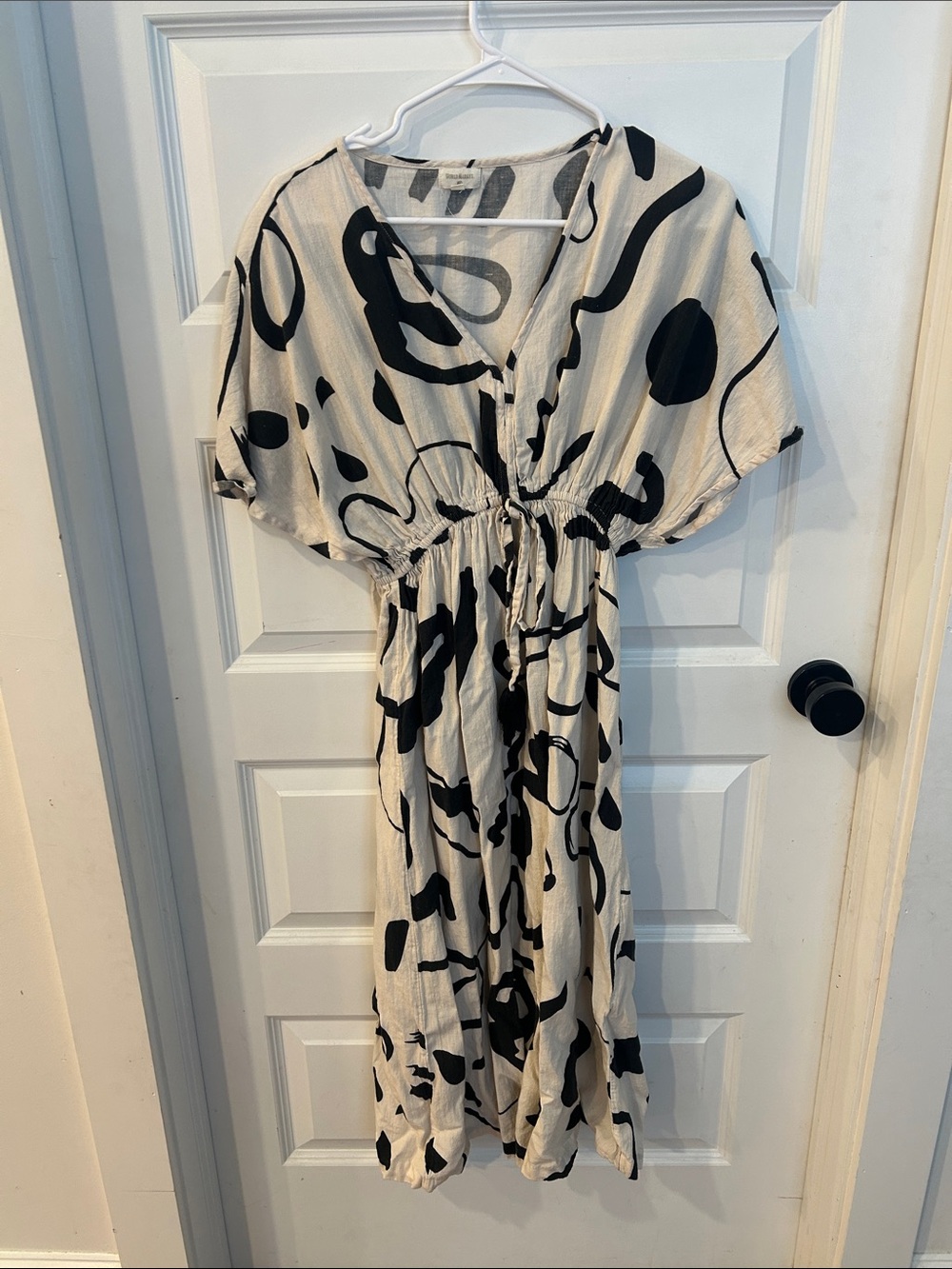 World Market Dress Abstract Black & Cream V-Neck Midi Dress